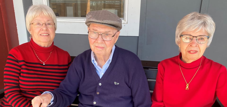 The Burns sisters and brothers